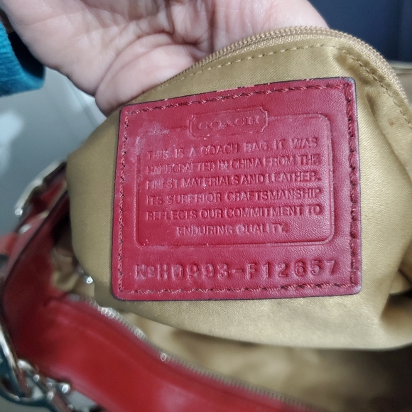 COACH F12657 Red Zoe Signature Medium Hobo Bag EUC - Picture 12 of 12